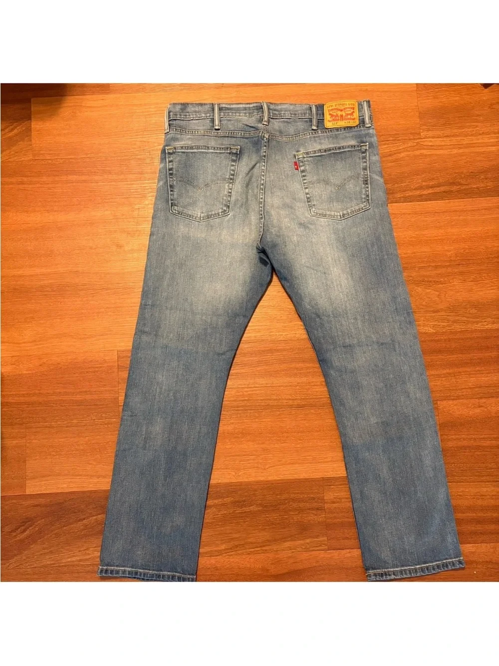 Levi’s 513 Slim Straight Jeans Men’s 38x32 Light Wash Denim Distressed Fade